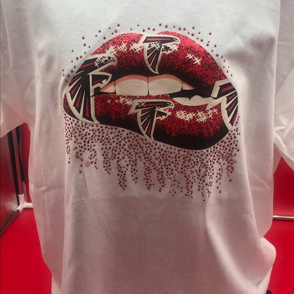 Red Lips Falcon Tee